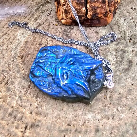 Nature Labradorite Carved Flashy Nine Tail Fox Pendant Necklace - Picture 3 of 10